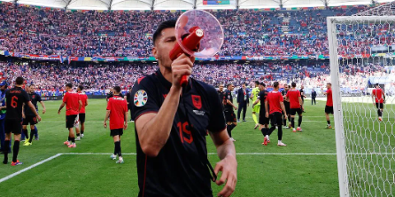 УЕФА пресече: Даку добива два натпревари суспензија!