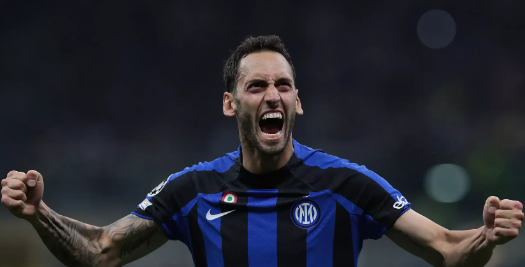 Баерн Минхен тргнува по Хакан Чаланоглу