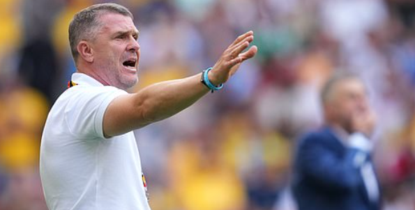 Хаос кај Украина: По поразот, го избркале селекторот од соблекувалната