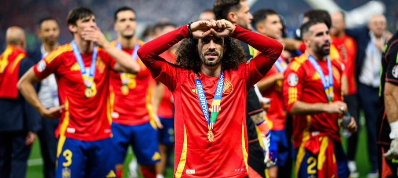 Кукуреља го исполни ветувањето: Ја исфарба косата црвена!