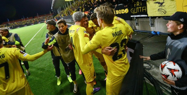 Нема отстапување од правилата: Се возеа 220 метри со автобус до стадионот!