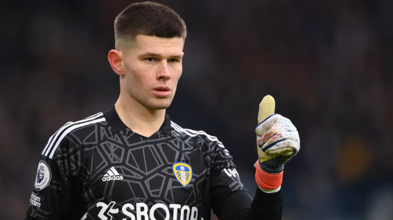 Ужасен кикс на голманот на Лидс во 97. минута! (ВИДЕО)