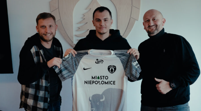 Јани Атанасов до крајот на сезоната ќе биде позајмен во Пушча Нјеполомице