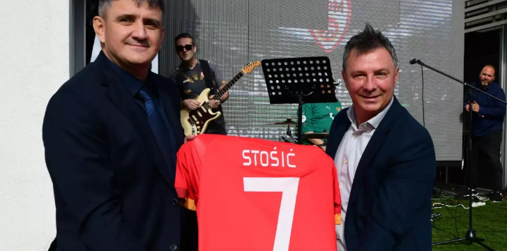 Фудбалската легенда Влада Стошиќ ја посети ФФМ