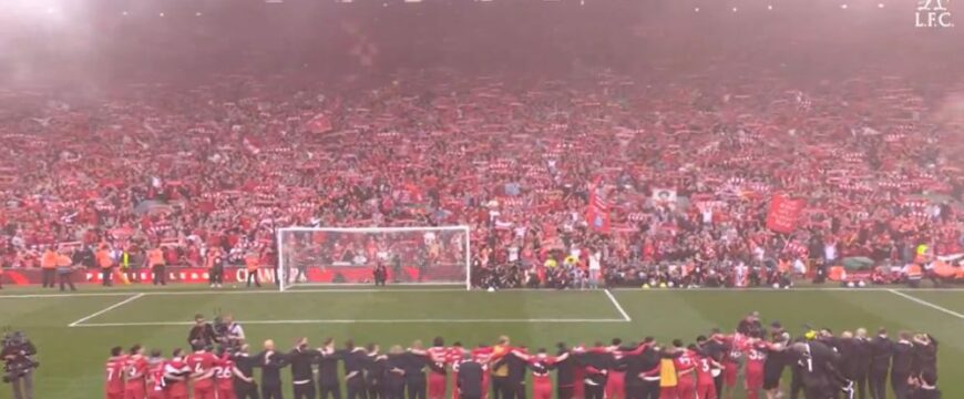 Уникатен стадион и уникатни фанови: Гласно се пееше You’ll Never Walk Alone на „Енфилд“ (ВИДЕО)