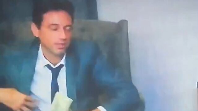 Голем скандал во Аргентина: Претседател на клуб фатен како зема мито (ВИДЕО)