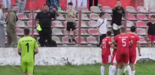 Публиката во Гевгелија збесна по сопствените фудбалери: Местачи сте! (ВИДЕО)