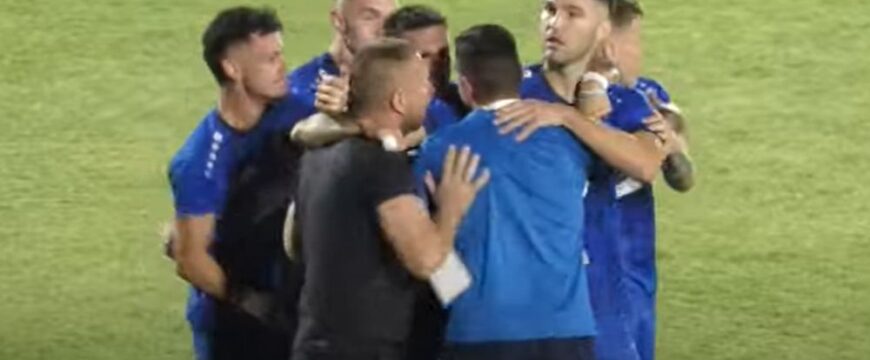 Беласица во вечерен термин славеше над Скопје