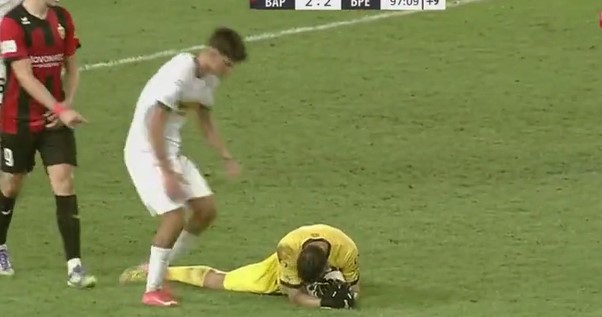 Голманот на Брера го почувствува новото правило – судијата досуди корнер (ВИДЕО)